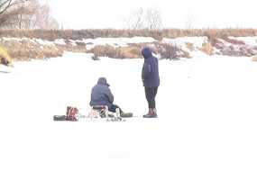 Спасатели посоветовали нижнекамцам завершить рыбалку на льду