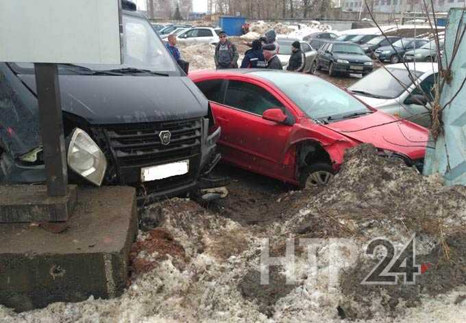 В Нижнекамске из-за невнимательности водителя «ГАЗа» произошло ДТП