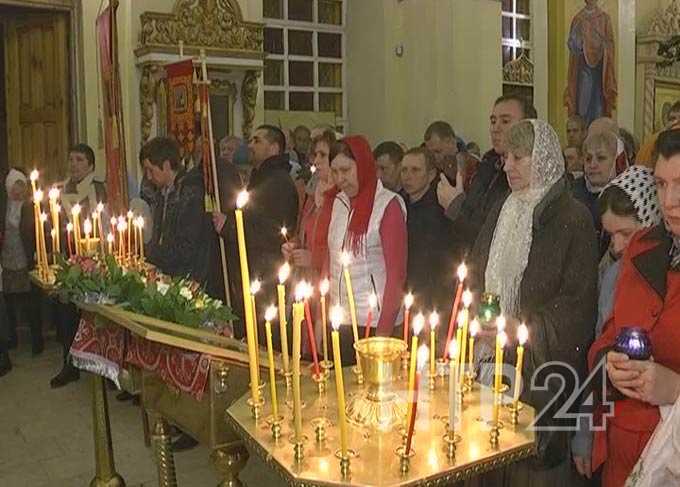 Православные верующие Нижнекамска в пасхальную ночь смогут добраться до храмов на общественном транспорте