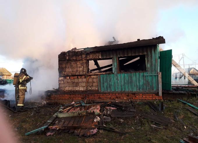 Рустам Минниханов поручил построить новую школу на месте сгоревшей в Актанышском районе