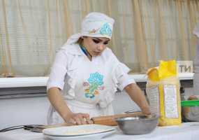 Медкнижка, флюорография, никаких животных и больных: опубликованы правила для самозанятых кондитеров - НТР 24