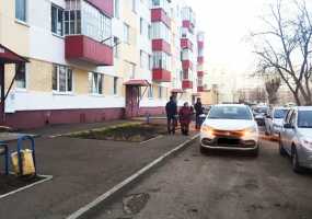 В Нижнекамске выбежавший на дорогу трехлетний ребенок был сбит «Ладой» - НТР 24