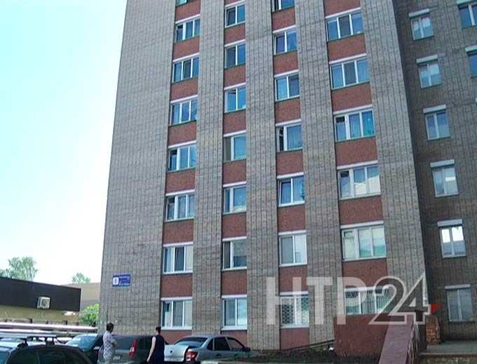 39-летняя жительница Нижнекамска погибла, выпав из окна пятого этажа