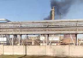 Пострадавших во время пожара на одном из заводов Нижнекамска начали выписывать из больницы - НТР 24