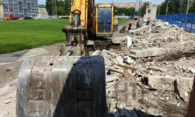 В Нижнекамске началась реконструкция стадиона «Нефтехимик»