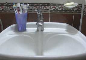 В Нижнекамске продолжаются отключения горячей воды в жилых домах и соцучреждениях