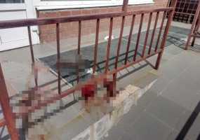 В Нижнекамске погибла женщина, выпавшая из окна третьего этажа