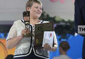 В Казани назвали медработника года по версии «Ак чэчэклэр - 2019» - НТР 24