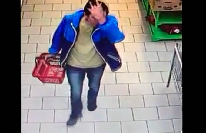 Полиция разыскивает мужчину, ограбившего на глазах у персонала и покупателей супермаркет в Нижнекамске