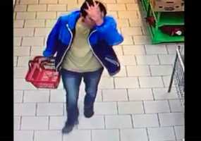 Полиция разыскивает мужчину, ограбившего на глазах у персонала и покупателей супермаркет в Нижнекамске