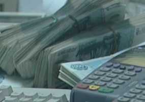 В Башкирии кассирша банка похитила 6,5 млн рублей ради своей подруги - НТР 24