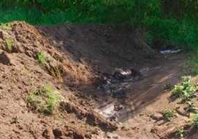 В Татарстане жителей деревни шокировал «земляной фонтан» - НТР 24