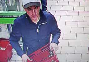 Нижнекамские полицейские ищут подозреваемого в краже из камеры хранения в «Пятерочке» - НТР 24