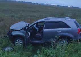 В Нижнекамском районе при лобовом столкновении пострадали 3 человека, включая беременную пассажирку - НТР 24