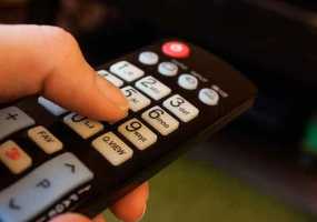 Телевизор теряет былую популярность в российских семьях - НТР 24