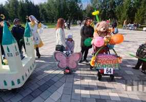 В Нижнекамске прошел парад необычных детских колясок