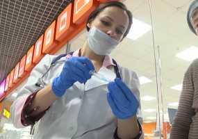 В торговых центрах Нижнекамска стартовала вакцинация против гриппа - НТР 24