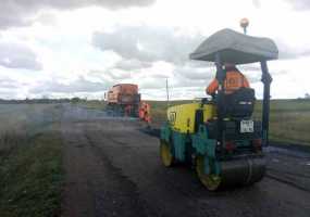 Разбитую дорогу к деревне Клятле Нижнекамского района начали ремонтировать