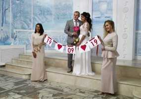 В Нижнекамске в зеркальную дату «19.09.19» поженились 15 пар