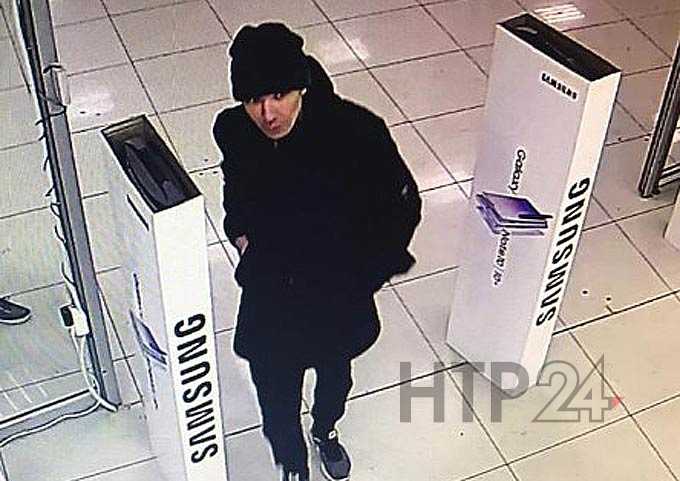 В Нижнекамске ищут мужчину, похитившего дорогой товар из "DNS"