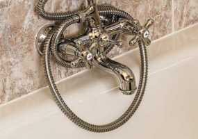 Школьницу убила зарядка смартфона, с которым она никак не могла расстаться - НТР 24