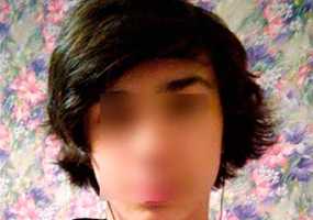 В Татарстане педагогу не понравилась прическа ученика и она собрала его волосы женской резинкой - НТР 24