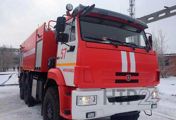 Нижнекамские огнеборцы получили на вооружение суперсовременную пожарную машину