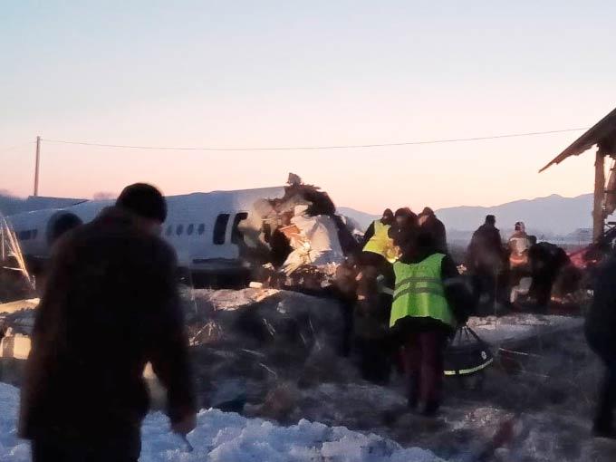 В Казахстане разбился пассажирский самолёт, есть погибшие