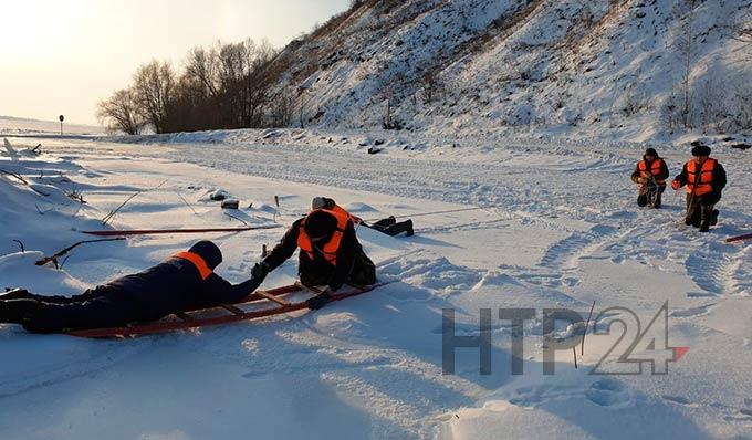 В Нижнекамске персонал ледовой переправы прошел обучение
