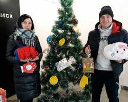 Гузель и Ленар Хуснутдиновы решили сделать персональные подарки для воспитанников приюта "Балкыш"