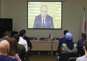 Нижнекамцы устроили коллективный просмотр пресс-конференции Путина