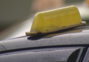 Водитель такси избил жительницу Казани за просьбу довезти ее до нужного дома - НТР 24