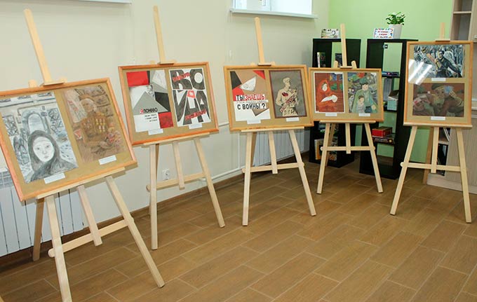В библиотеке Нижнекамска открылась выставка юных художников