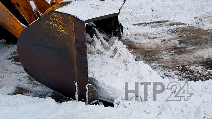Депутат из Татарстана сломал нос мужчине, который попросил его очистить дорогу от снега