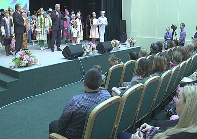 Фарид Мухаметшин принял участие в праздновании Дня родного языка в Нижнекамске