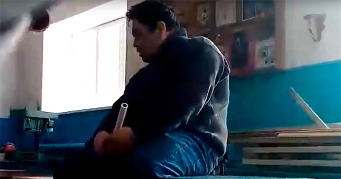 В Татарстане преподаватель технологии пришел на урок пьяный и попал на видео
