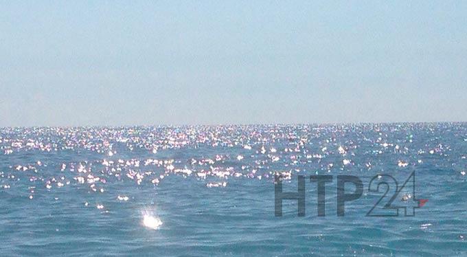 Спасатели ищут двух подростков, которых унесло в открытое море в Сочи