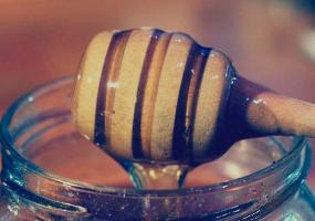 В Татарстане пожилой мужчина лишился денег из-за банки меда - НТР 24