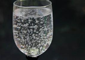 Школьник в KFC вместо воды выпил аммиак - НТР 24