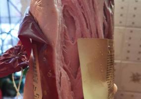 Жительница Тулы купила в магазине колбасу, которая взорвалась - НТР 24