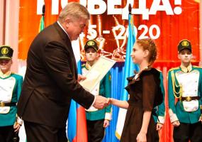 Отважная Аня: школьница из Набережных Челнов спасла тонущего в бассейне ребёнка - НТР 24