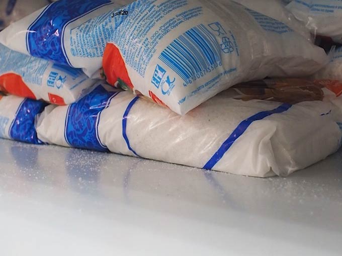 Нижнекамцы пожаловались журналистам на отсутствие соли в некоторых магазинах