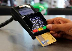 Татарстанец украл деньги с банковской карты матери и получил два года - НТР 24