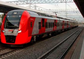 "Ни разу не видел снега": индийский турист заигрался в снежки и попал под поезд - НТР 24