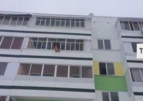 За упавшую глыбу льда на жительницу Татарстана инженеру ЖЭУ ограничили свободу - НТР 24