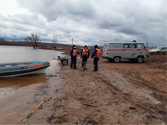 В Татарстане вторую неделю ищут двух молодых людей, которые уплыли испытывать мотор лодки