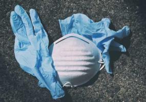 Вести здоровый образ жизни и отказаться от ношения маски на улице, посоветовали в МЧС - НТР 24