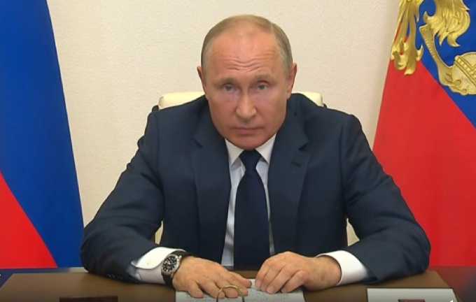 Путин объявил о завершении режима нерабочих дней