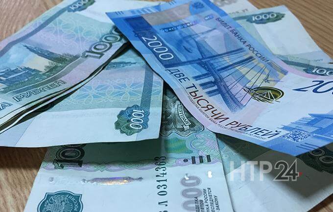 Жительница Татарстана вытащила деньги из кармана ветерана