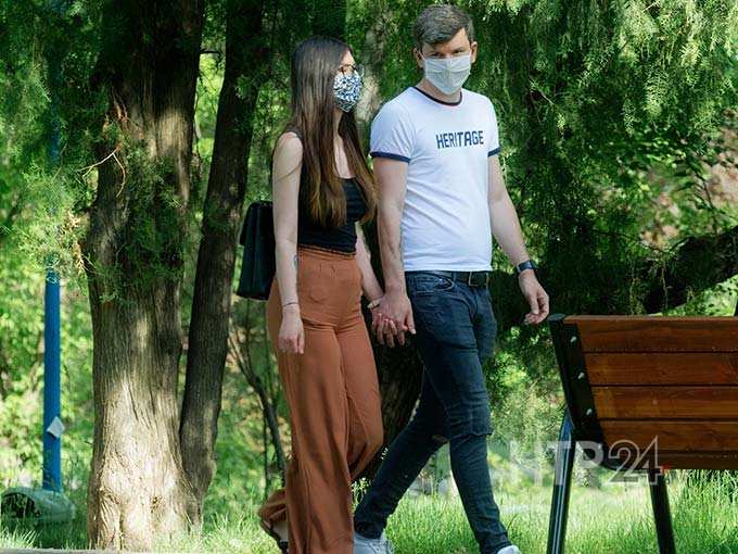 «Это было моей мечтой»: Онищенко одобрил массовое ношение масок на улице